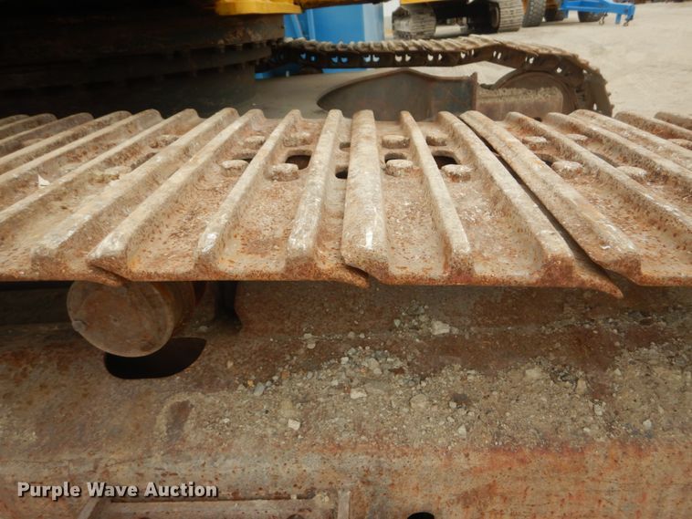 image for item IV9549 2000 Komatsu PC220LC-6LE  excavator