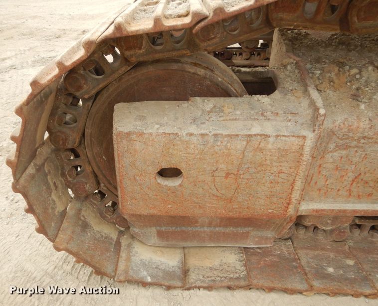 image for item IV9549 2000 Komatsu PC220LC-6LE  excavator