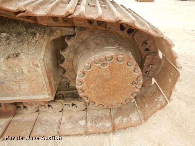 image for item IV9549 2000 Komatsu PC220LC-6LE  excavator