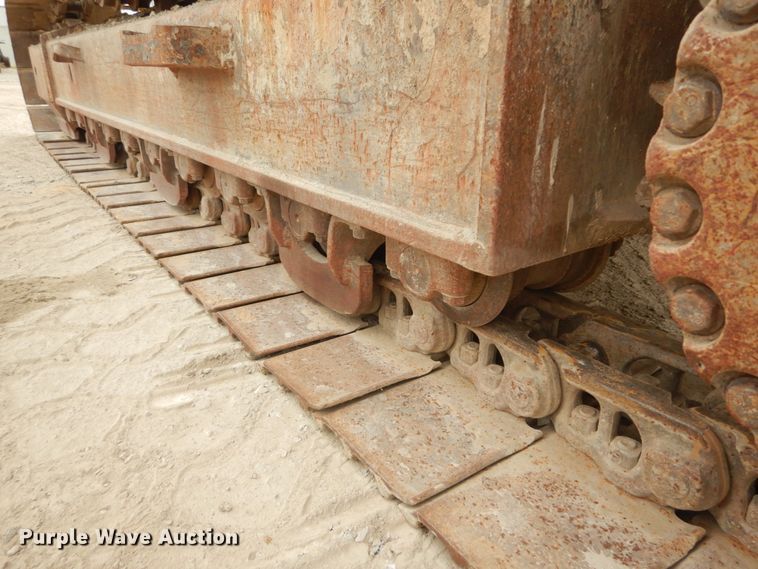 image for item IV9549 2000 Komatsu PC220LC-6LE  excavator