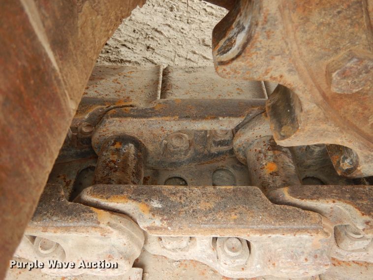 image for item IV9549 2000 Komatsu PC220LC-6LE  excavator