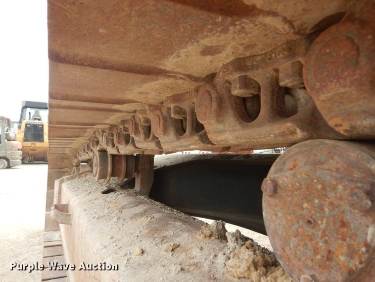 image for item IV9549 2000 Komatsu PC220LC-6LE  excavator