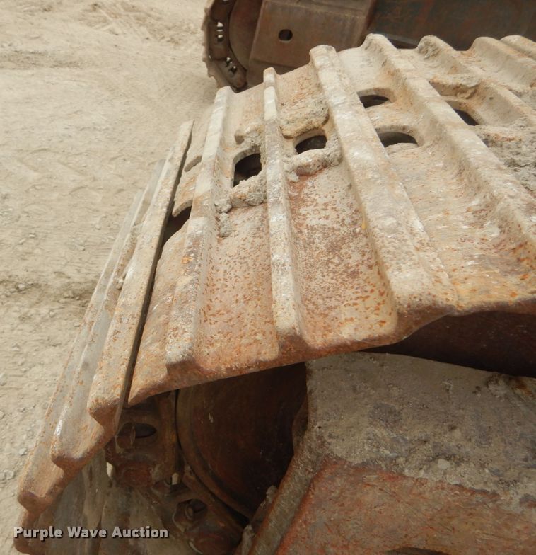 image for item IV9549 2000 Komatsu PC220LC-6LE  excavator