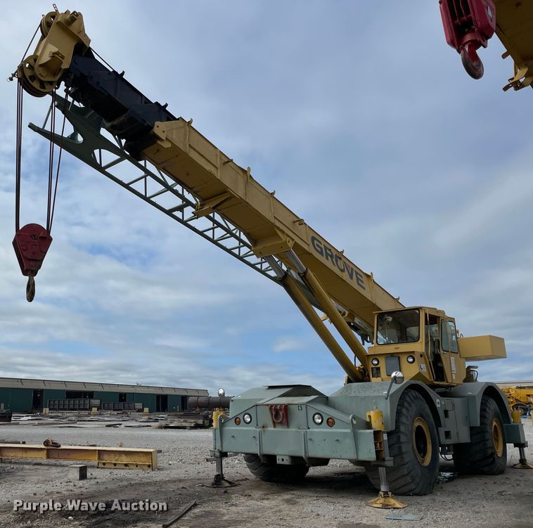 image for item IX9524 Grove RT-740  crane