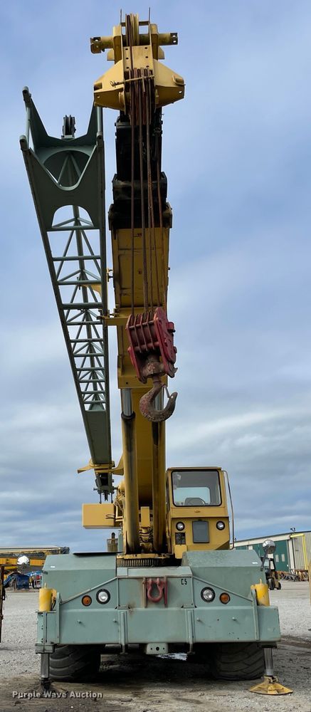 image for item IX9524 Grove RT-740  crane