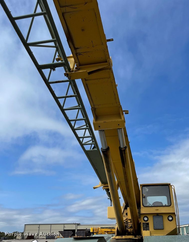 image for item IX9524 Grove RT-740  crane