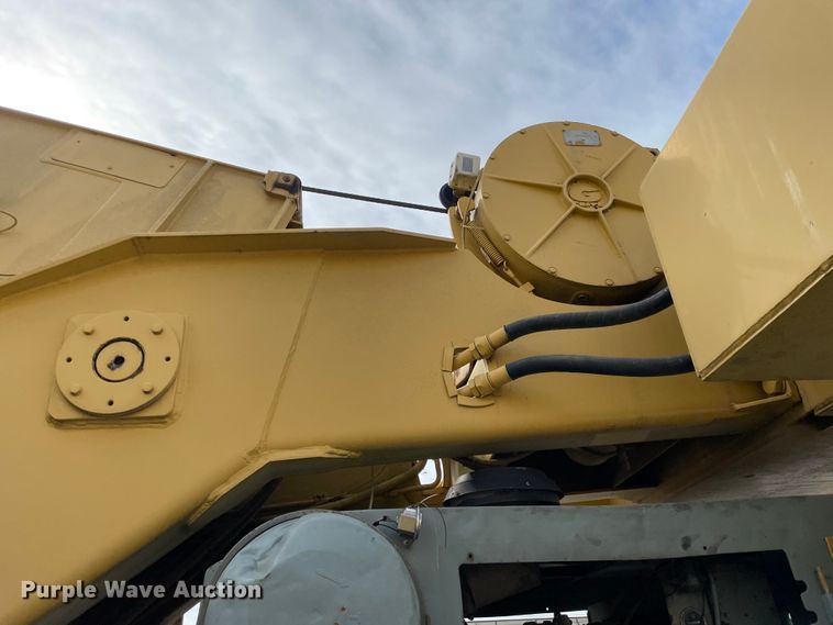 image for item IX9524 Grove RT-740  crane