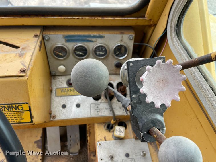 image for item IX9524 Grove RT-740  crane