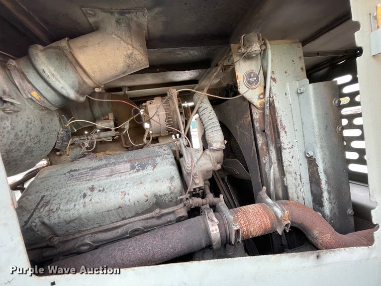 image for item IX9524 Grove RT-740  crane