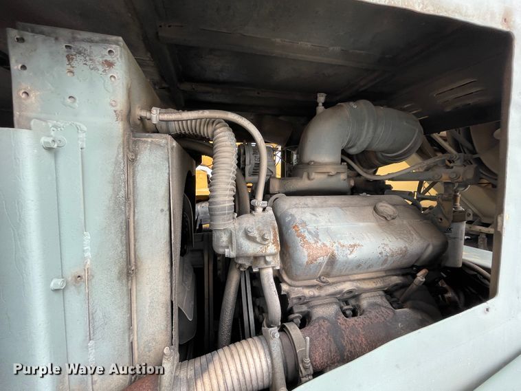 image for item IX9524 Grove RT-740  crane