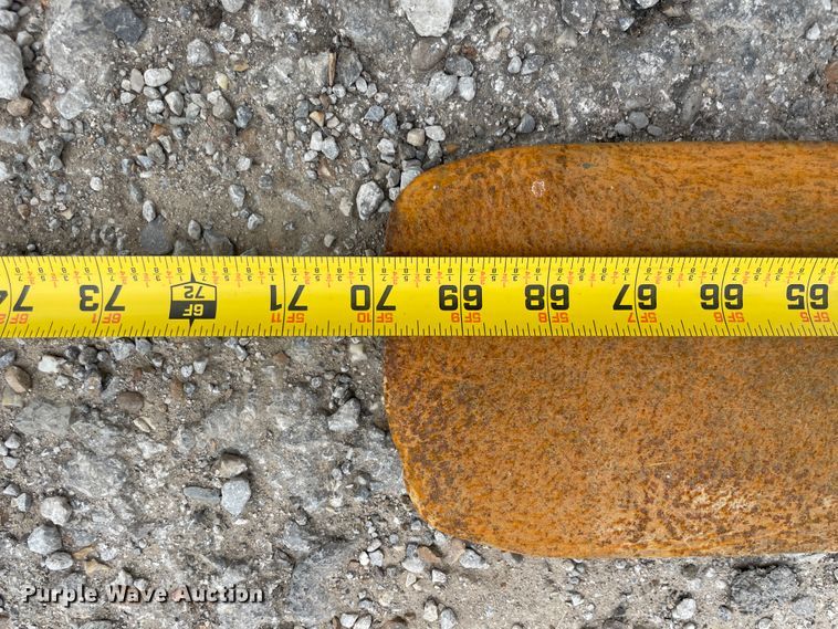 image for item IX9525 Caterpillar V90E  forklift