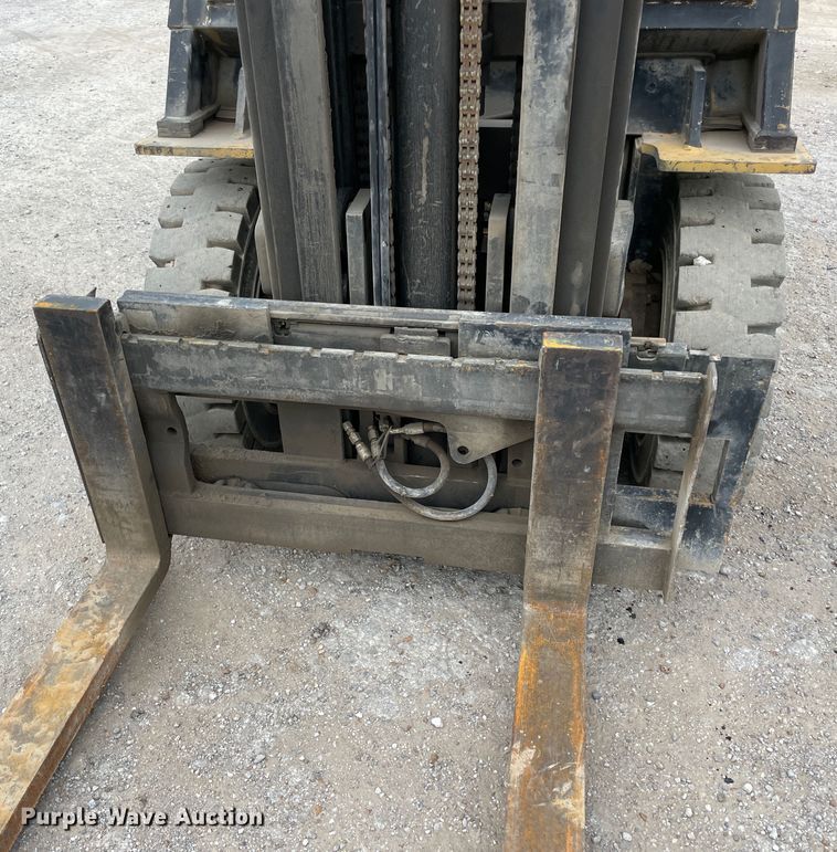 image for item IX9525 Caterpillar V90E  forklift