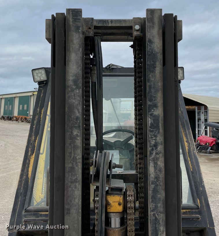 image for item IX9525 Caterpillar V90E  forklift