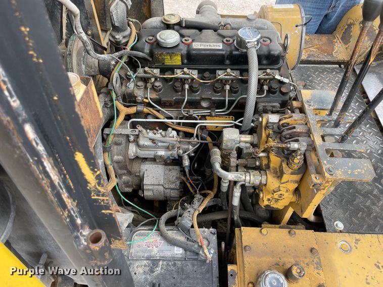 image for item IX9525 Caterpillar V90E  forklift