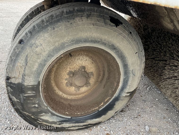 image for item IX9526 Elgin Pelican  street sweeper