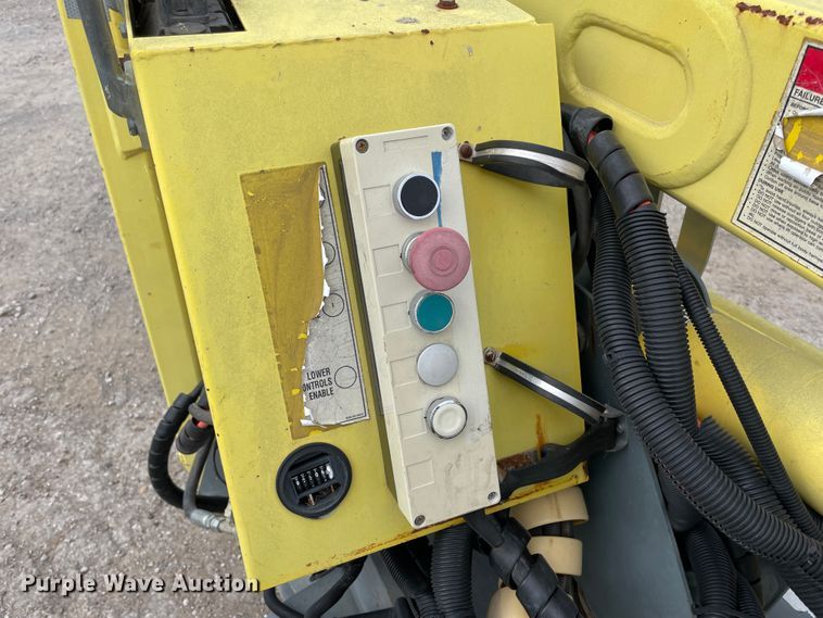 image for item IX9527 2001 Workforce Falcon 125  boom lift