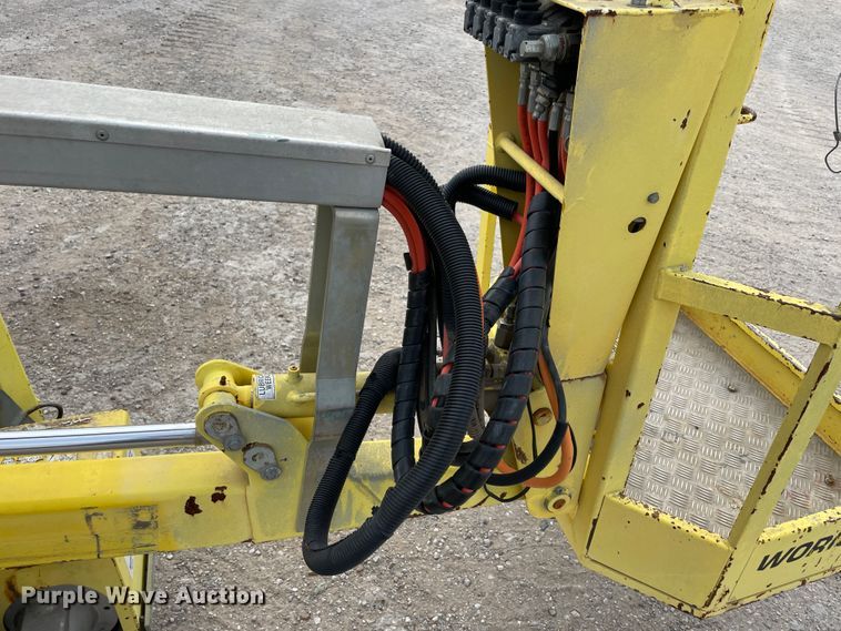 image for item IX9527 2001 Workforce Falcon 125  boom lift