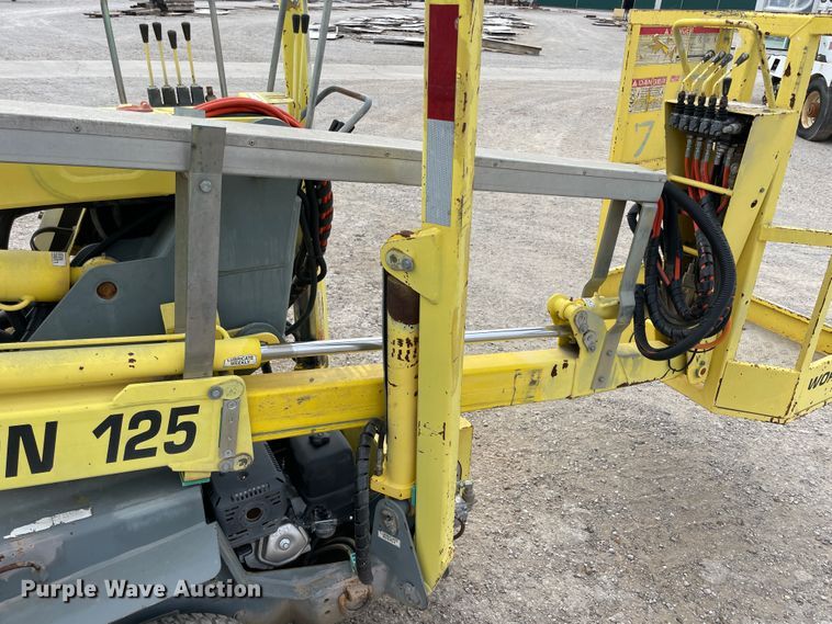 image for item IX9527 2001 Workforce Falcon 125  boom lift