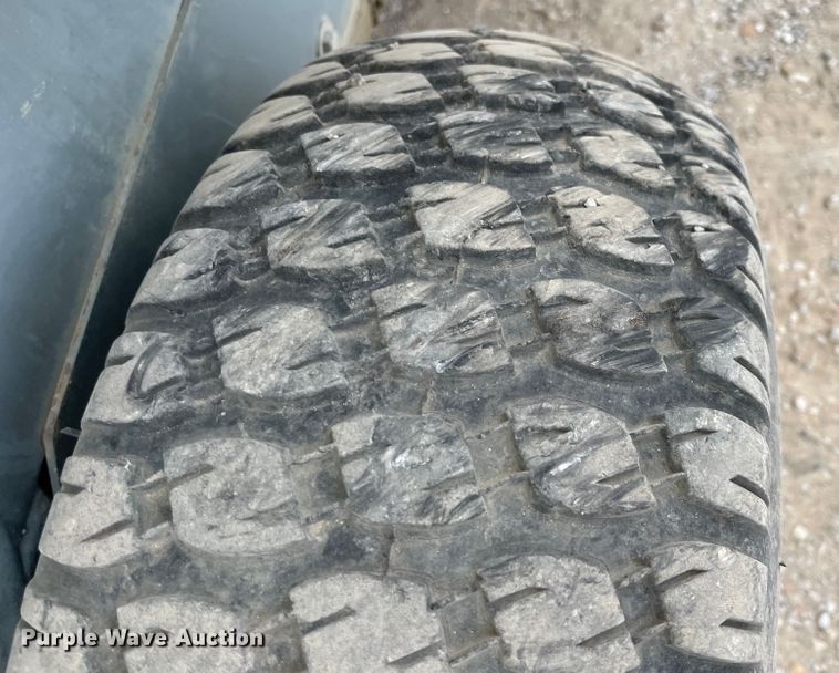 image for item IX9527 2001 Workforce Falcon 125  boom lift