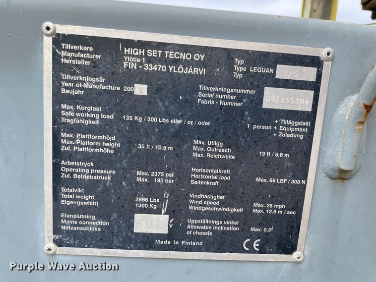 image for item IX9527 2001 Workforce Falcon 125  boom lift