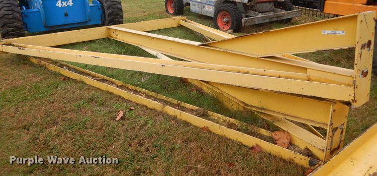 image for item JF9945 Gantry crane