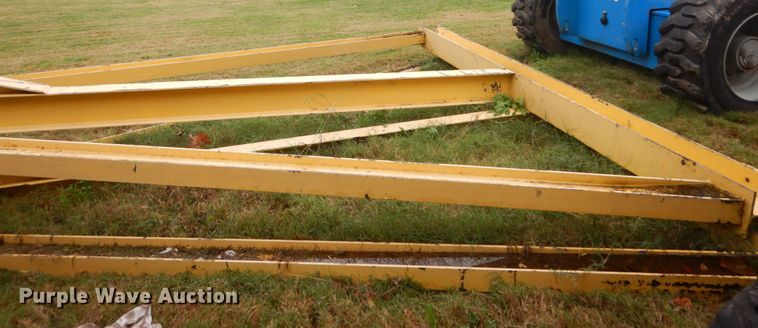 image for item JF9945 Gantry crane