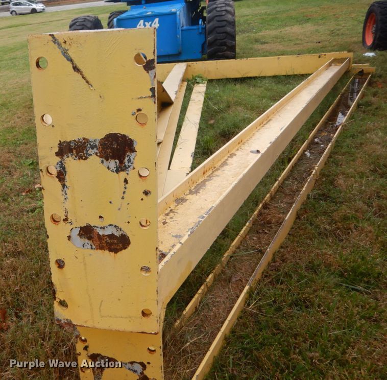 image for item JF9945 Gantry crane