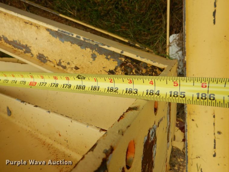 image for item JF9945 Gantry crane