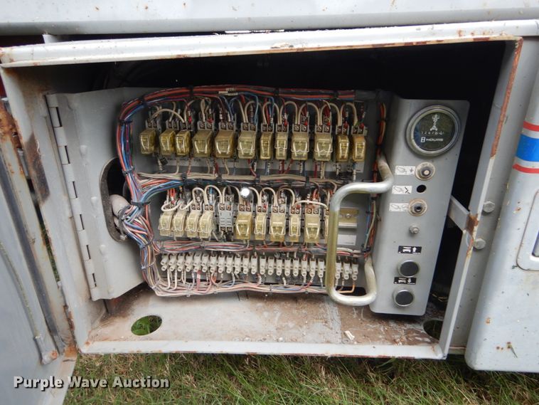 image for item JF9946 Sky Jack SJ8243  scissor lift