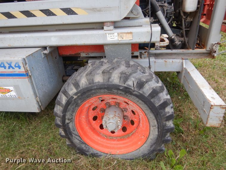 image for item JF9946 Sky Jack SJ8243  scissor lift