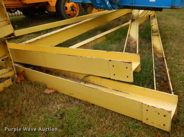 image for item JF9947 Gantry crane