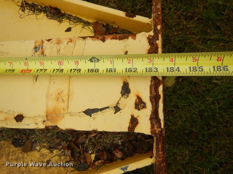 image for item JF9947 Gantry crane