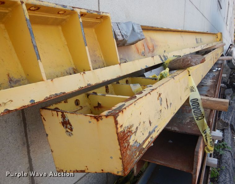 image for item JF9947 Gantry crane