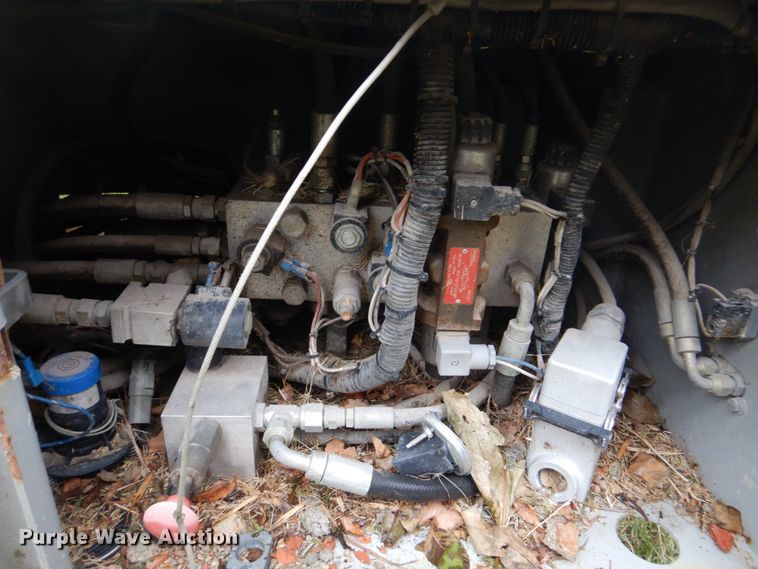 image for item JF9948 Skyjack SJ8850  scissor lift