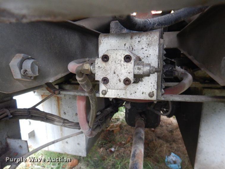 image for item JF9948 Skyjack SJ8850  scissor lift