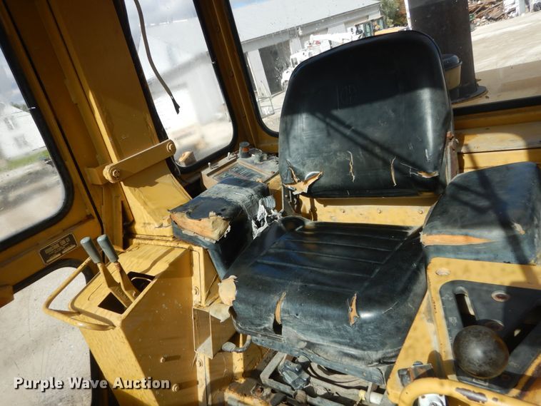 image for item JF9953 1986 Caterpillar 973  track loader
