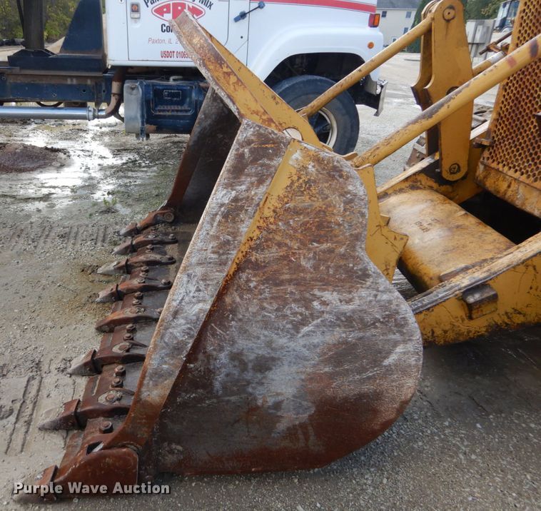 image for item JF9954 1979 Caterpillar 977  track loader