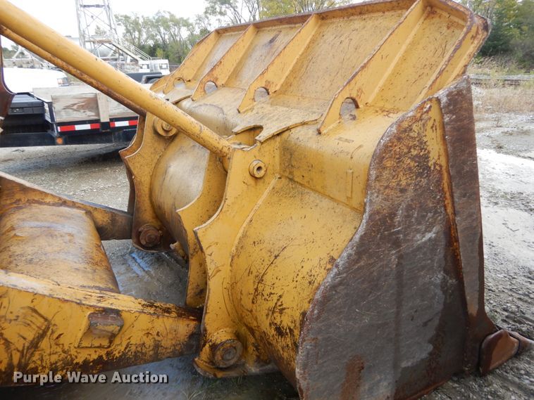 image for item JF9954 1979 Caterpillar 977  track loader