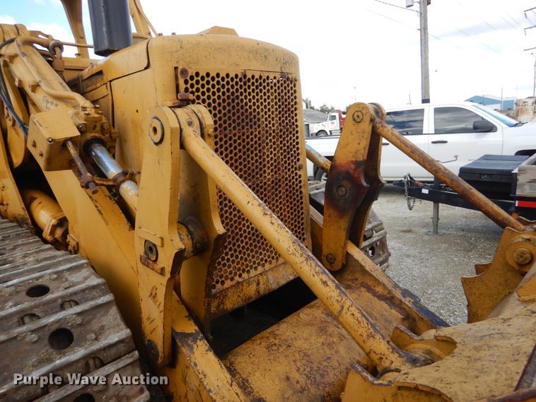 image for item JF9954 1979 Caterpillar 977  track loader