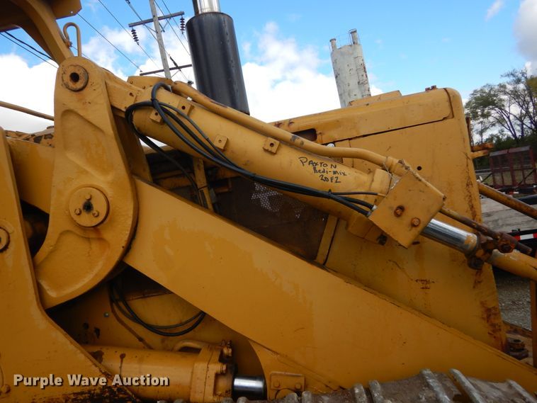 image for item JF9954 1979 Caterpillar 977  track loader