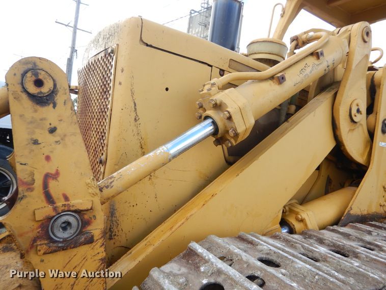image for item JF9954 1979 Caterpillar 977  track loader