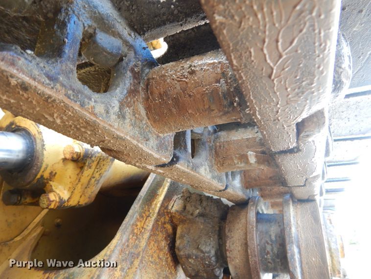 image for item JF9954 1979 Caterpillar 977  track loader