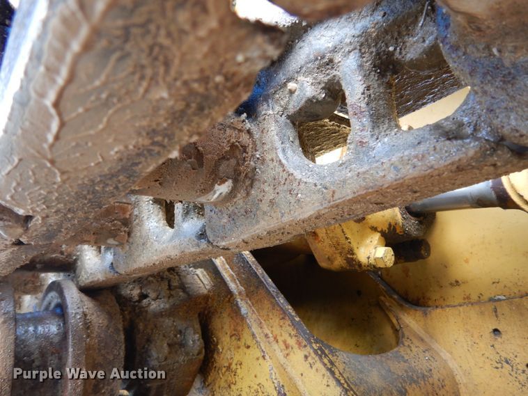 image for item JF9954 1979 Caterpillar 977  track loader