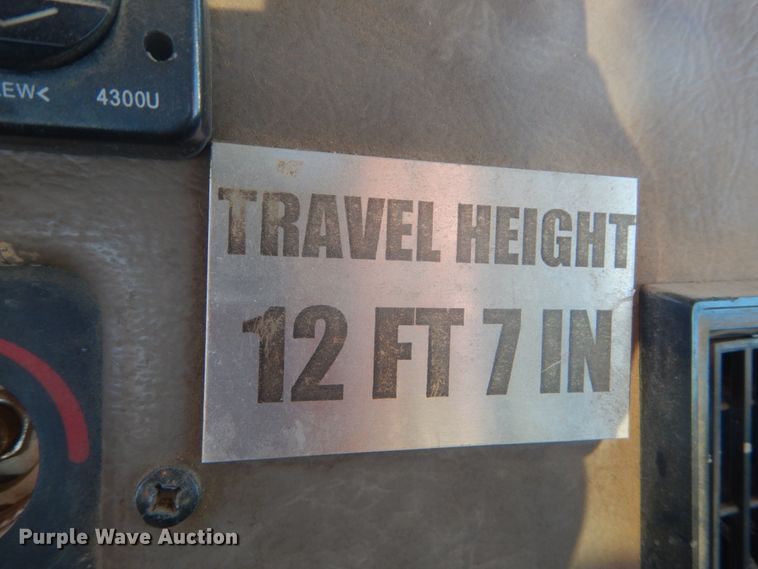 image for item JF9956 2003 Peterbilt 330  pressure digger truck