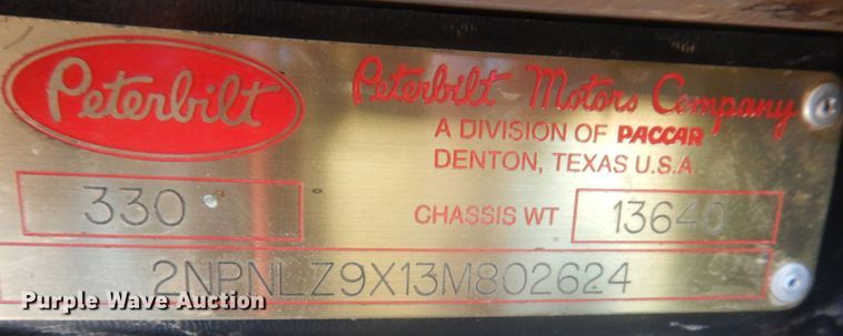 image for item JF9956 2003 Peterbilt 330  pressure digger truck