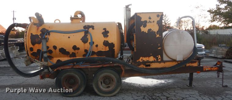 image for item JF9957 1998 Vac-Tron PMD-800  vacuum excavator