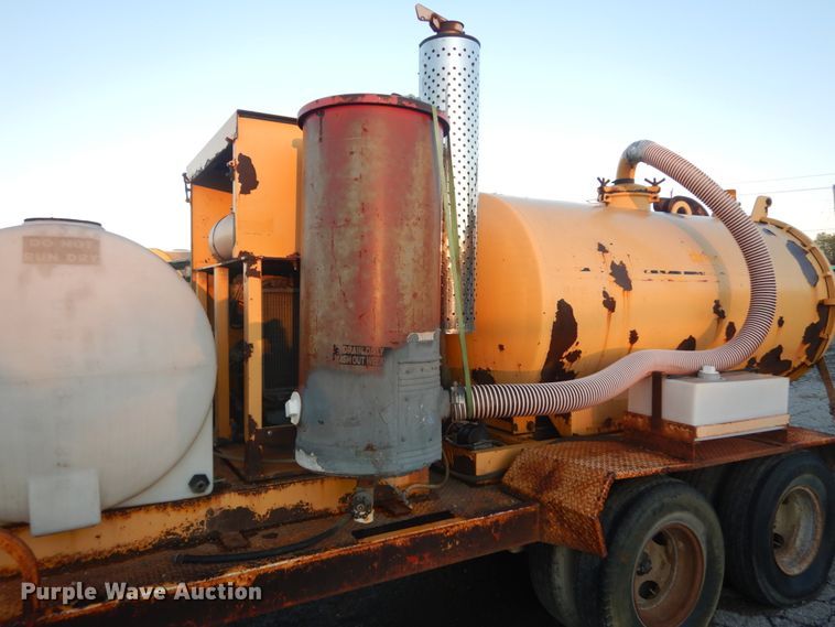 image for item JF9957 1998 Vac-Tron PMD-800  vacuum excavator