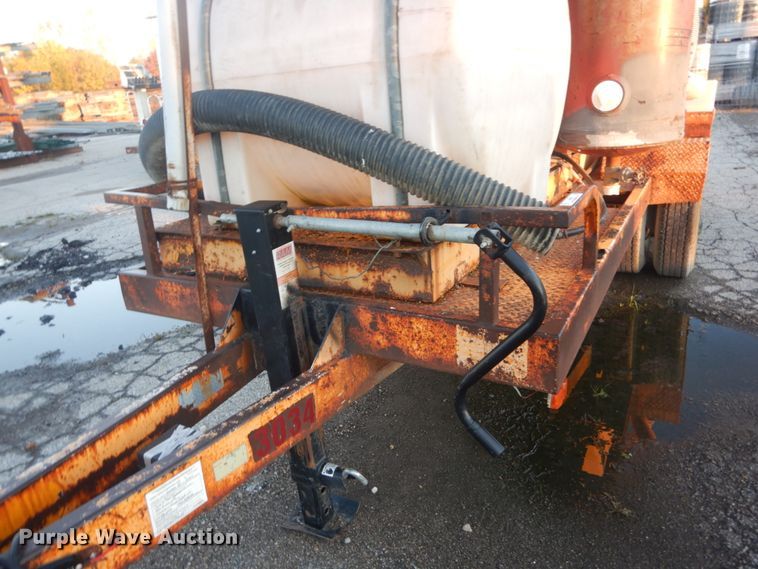 image for item JF9957 1998 Vac-Tron PMD-800  vacuum excavator