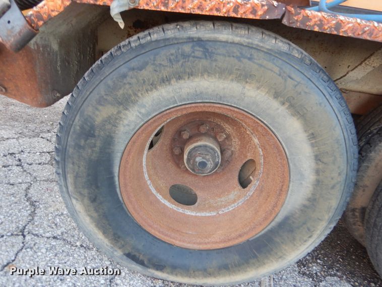 image for item JF9957 1998 Vac-Tron PMD-800  vacuum excavator