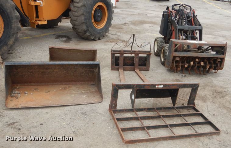 image for item JF9960 Toro Dingo  compact utility loader